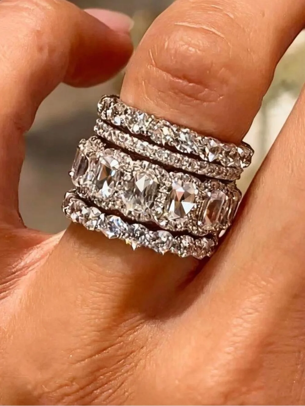 Eterna Glow 4pcs Luxury Elegant Women's White Crystal Stone Rings, Full Diamond